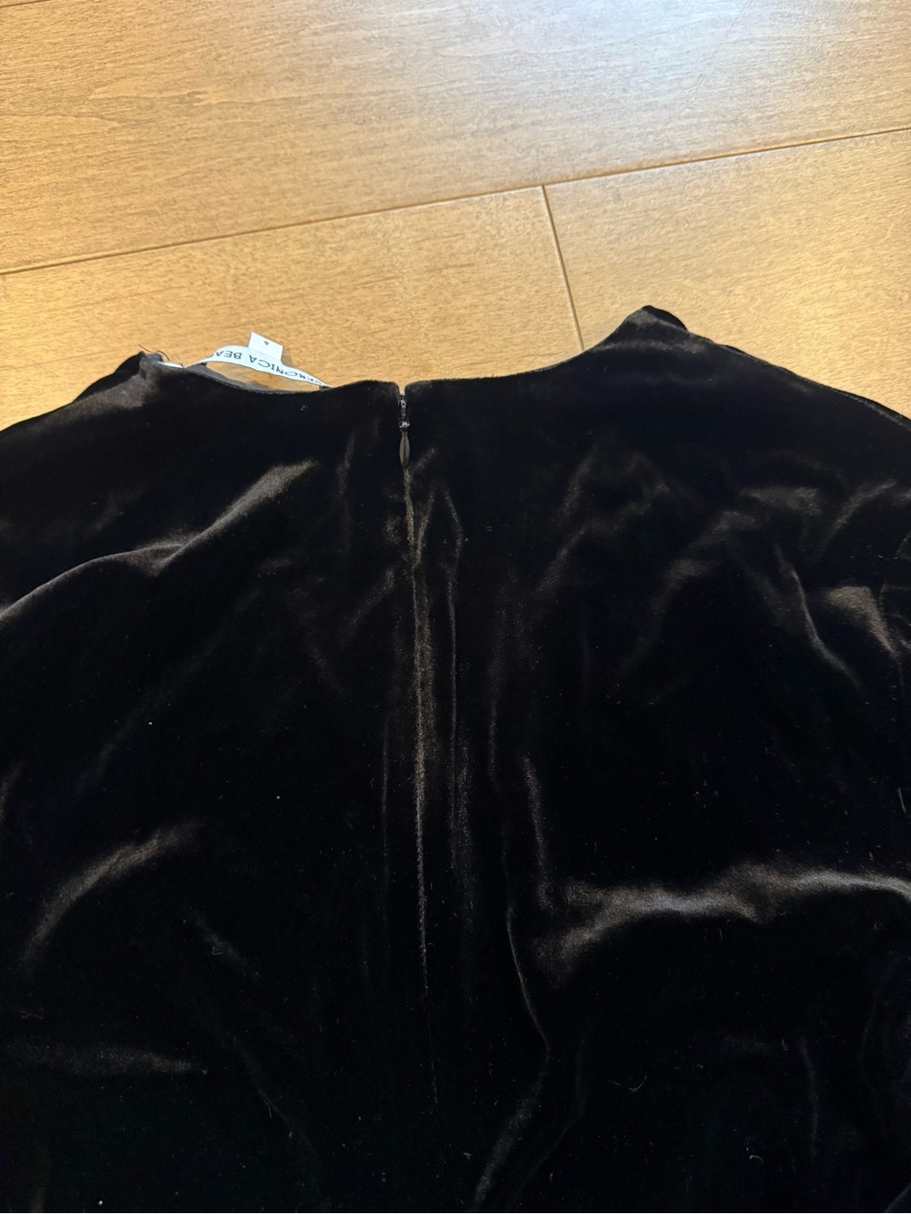 VERONICA BEARD BLACK VELVET RUFFLE TOP SIZE 6 - Picture 7 of 8